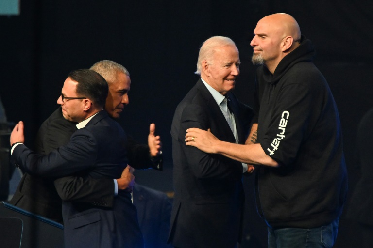 Biden, Obama warn of democracy threat in final midterms countdown
