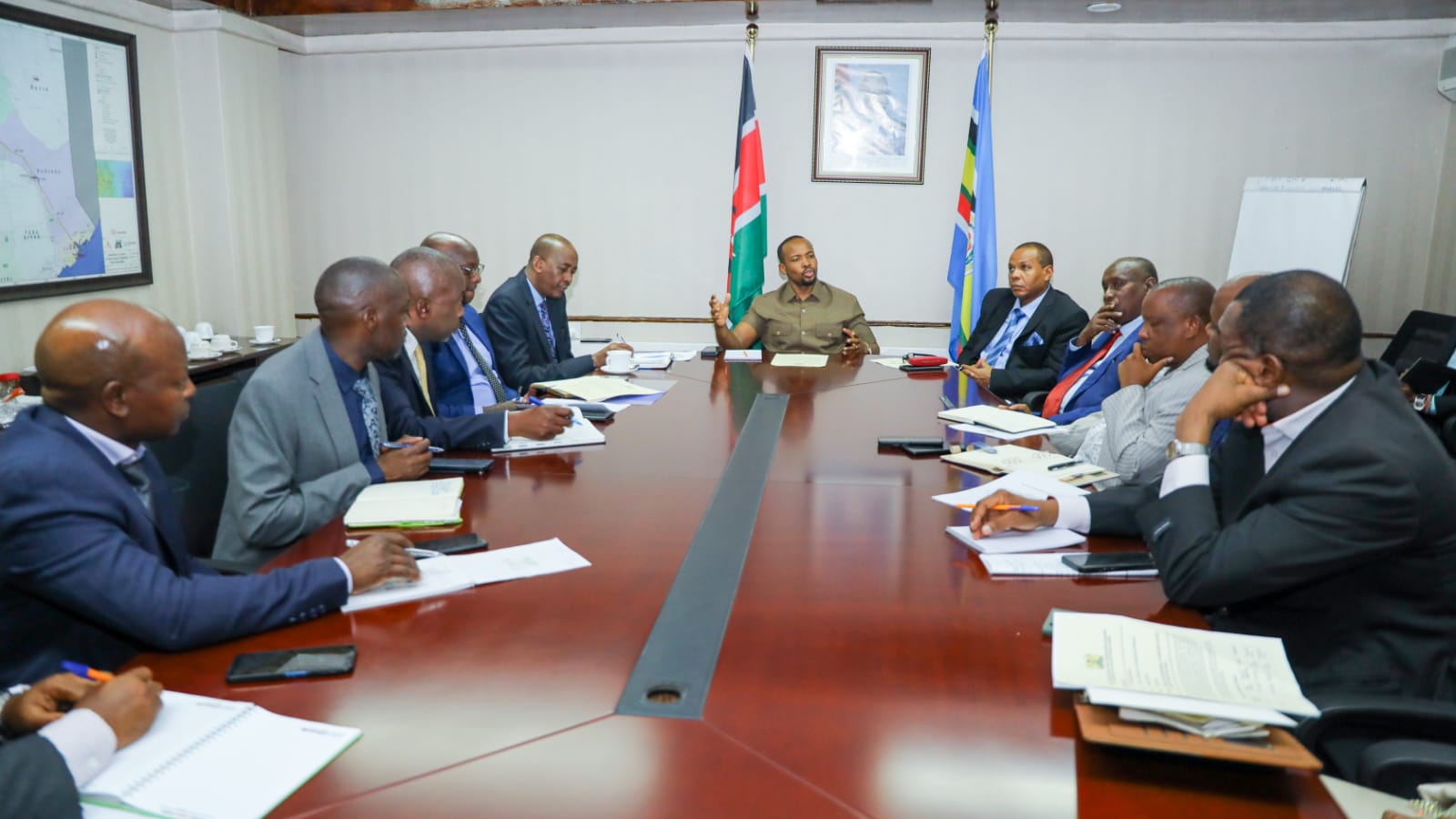 Lands PS holds talks with Tana River leaders to unlock titling process