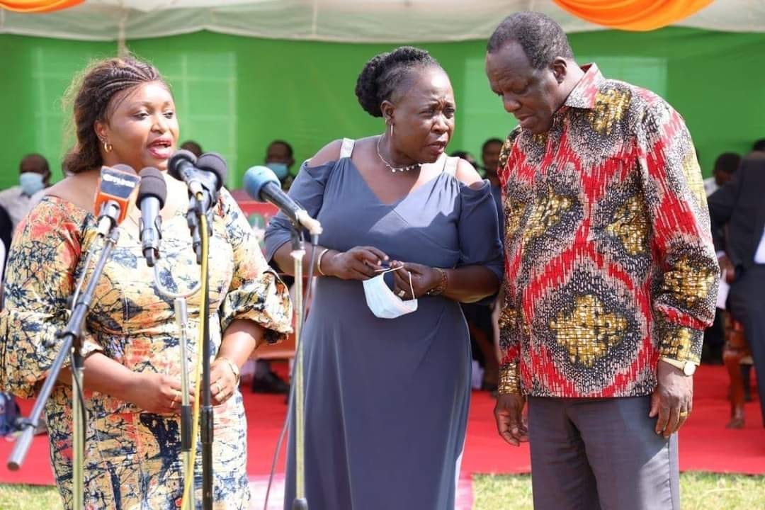 Oparanya, wives arrested over alleged Sh1.3bn corruption while in office
