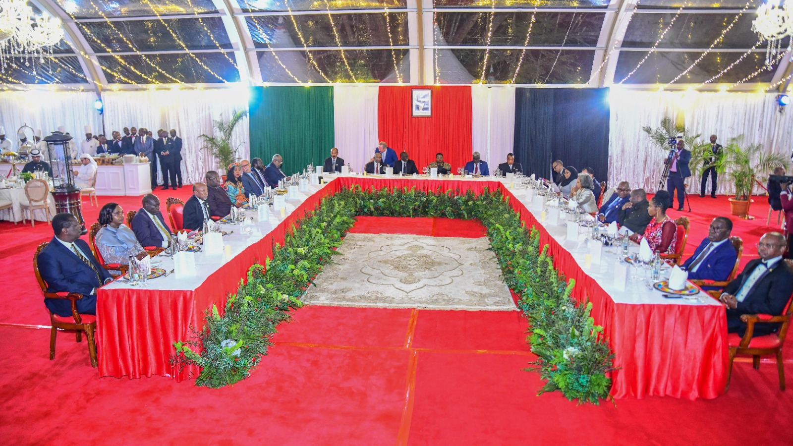 PHOTOS: Ruto hosts state banquet for leaders attending Africa Climate Summit