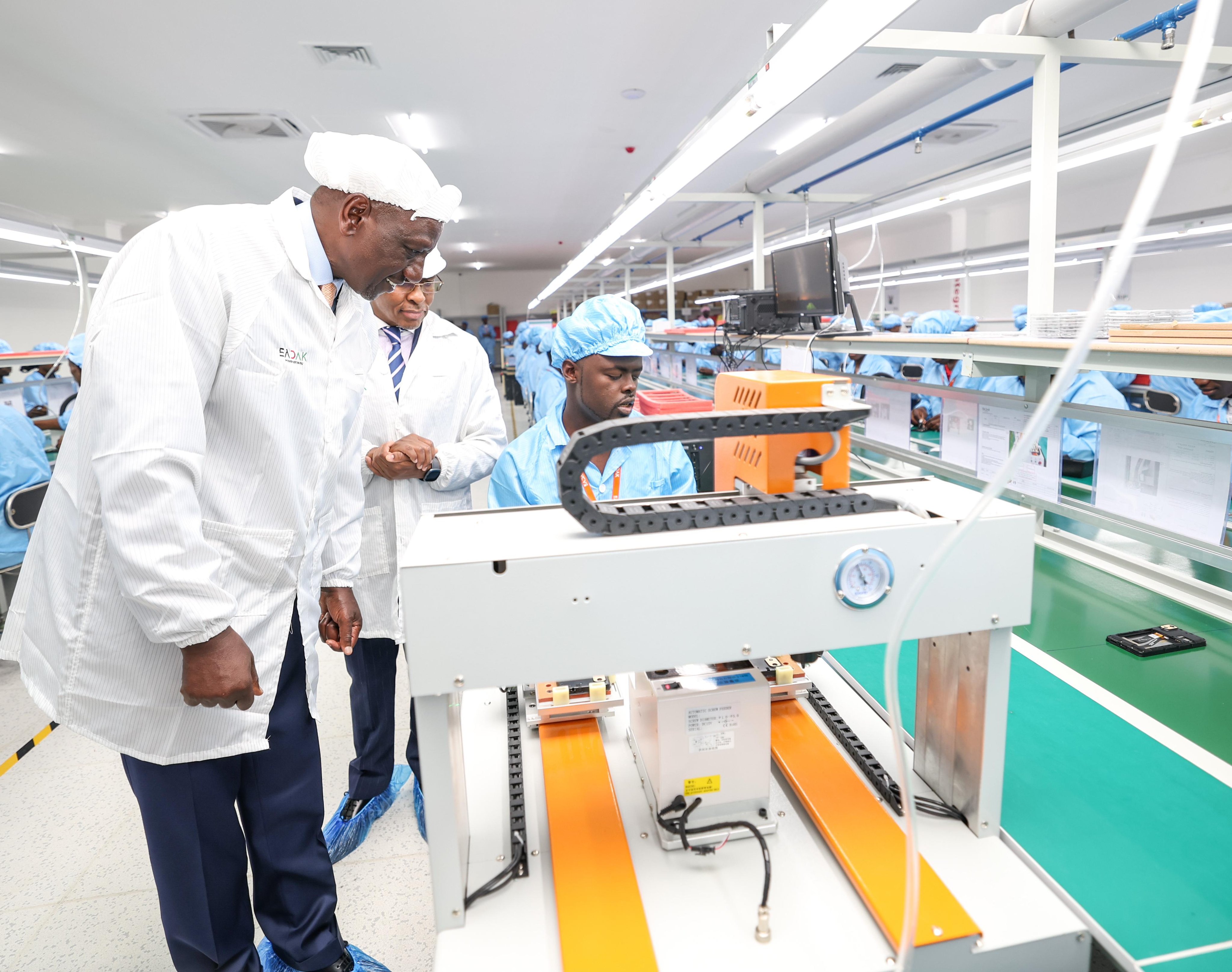 Kenya Sets Up First Smartphone Assembling Plant in East Africa