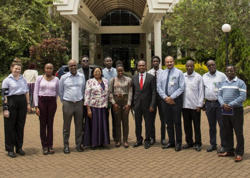 Top cardiologist challenges corporates to sponsor needy students