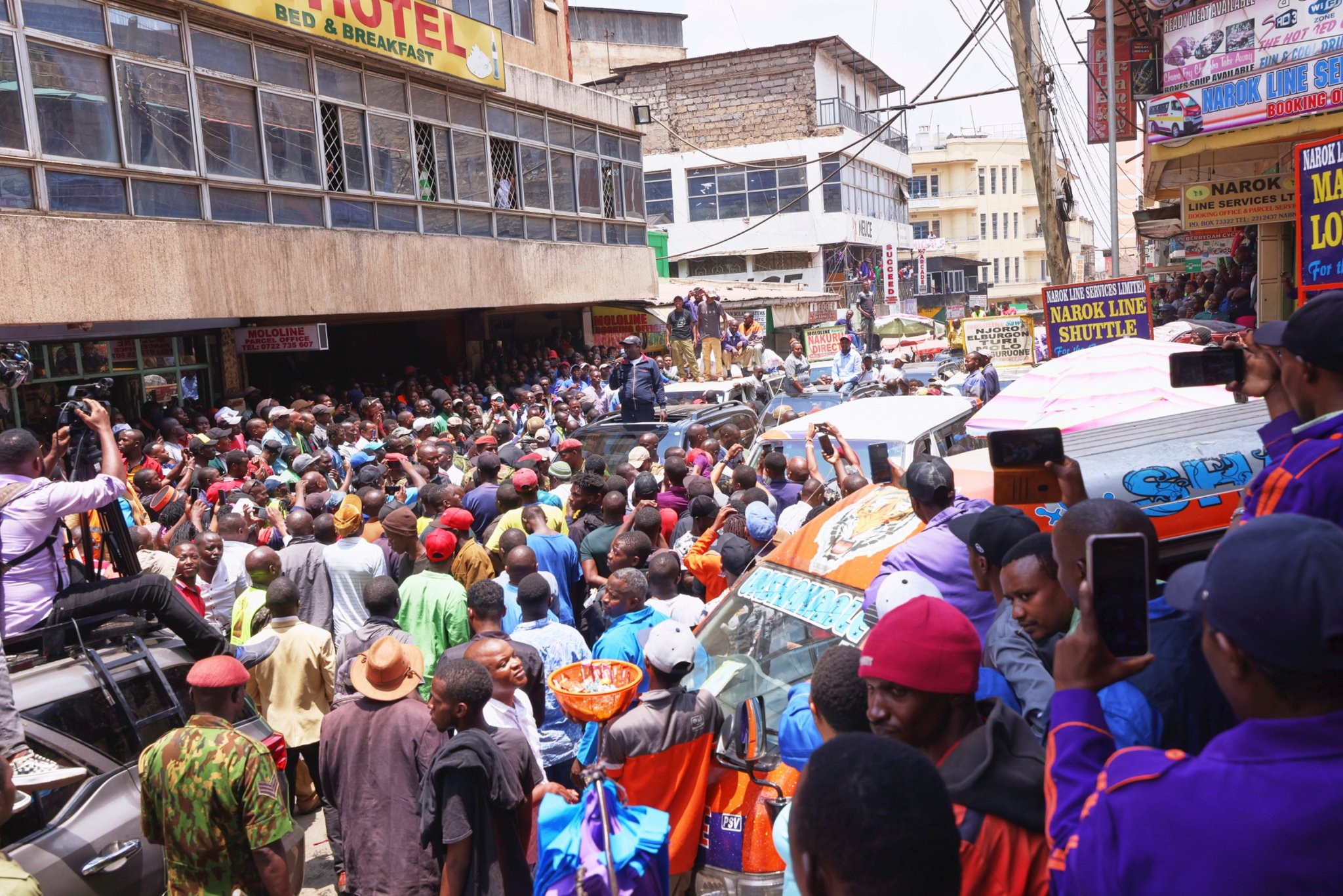 DP Gachagua tours Nairobi downtown, engages traders