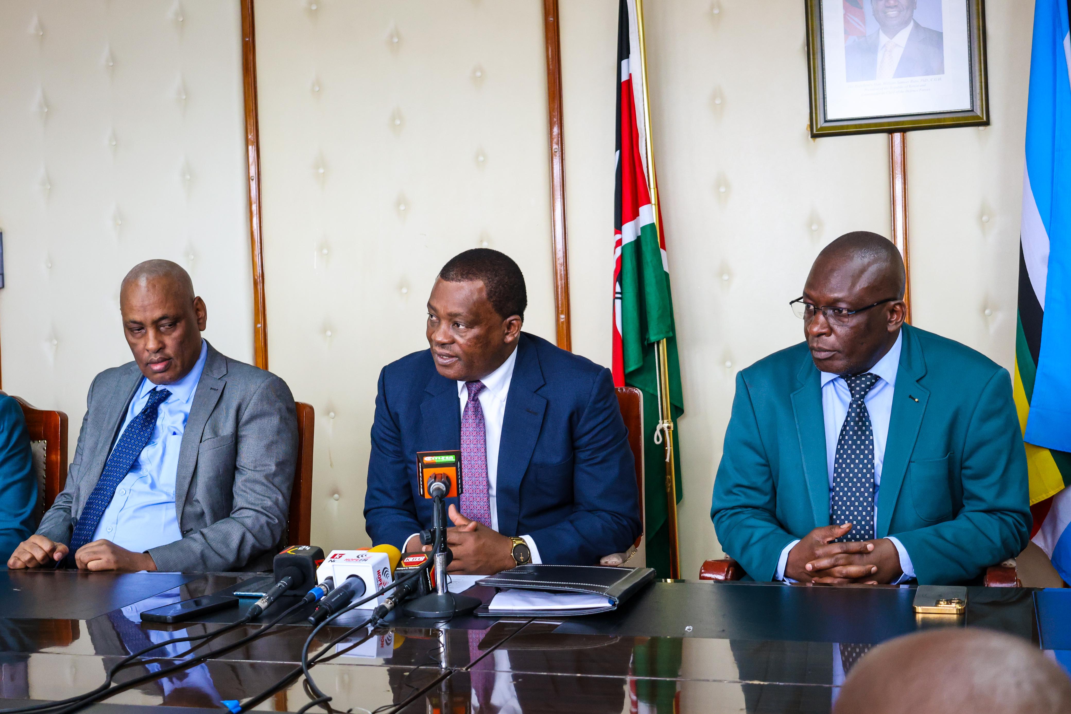 Govt moves to halt civil servants strike by implementing CBA