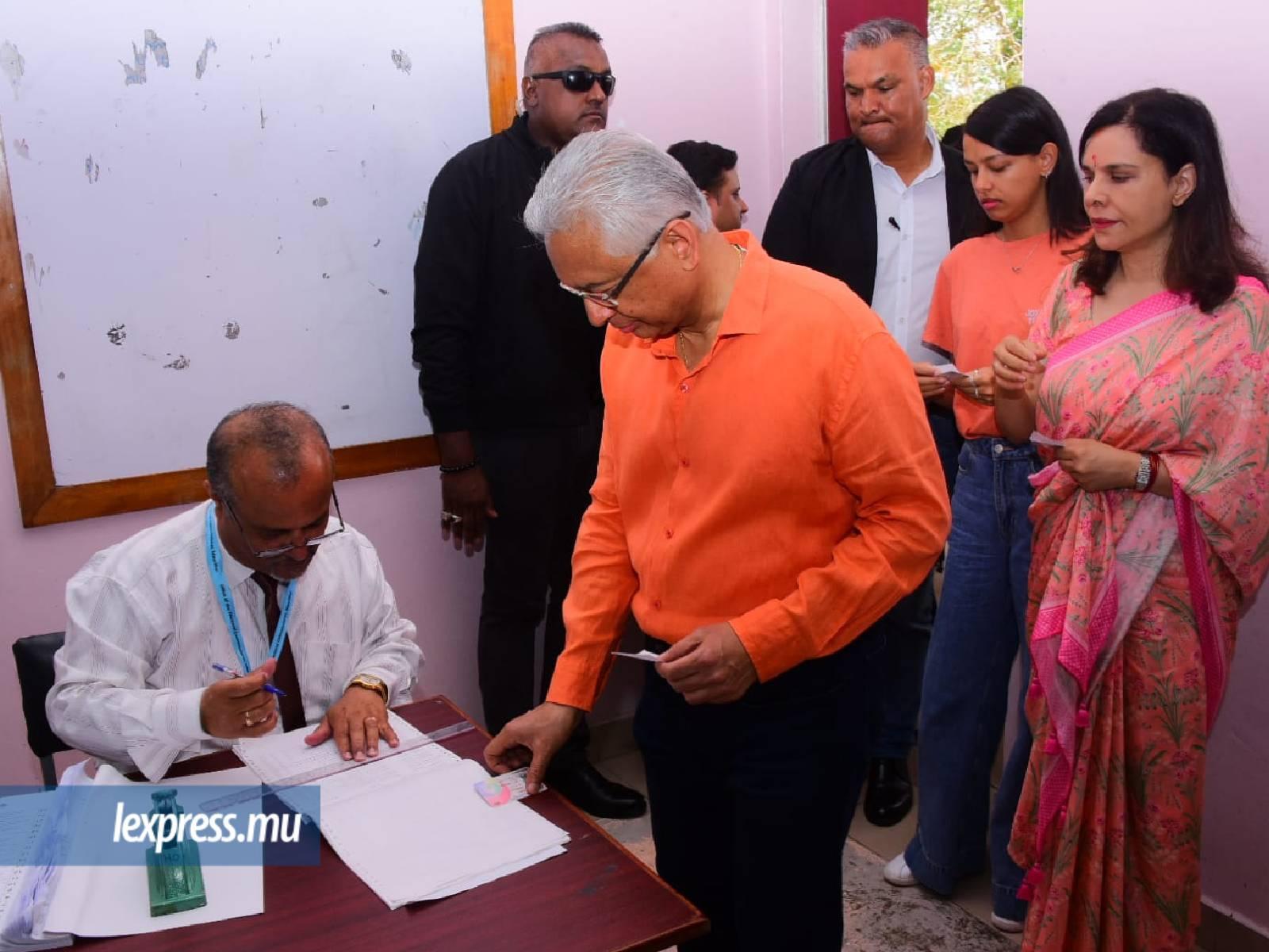 Mauritius prime minister accepts ‘huge defeat’ in election