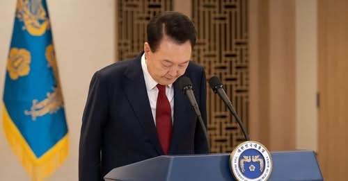 S Korea begins impeachment trial against suspended president