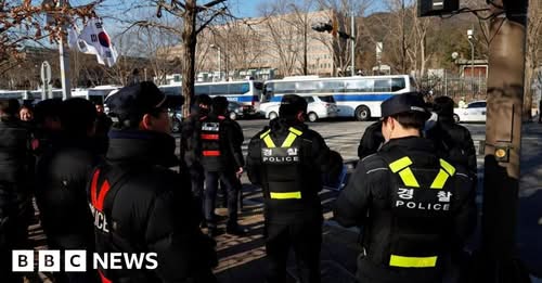 Attempt to arrest S Korea president Yoon suspended after dramatic standoff