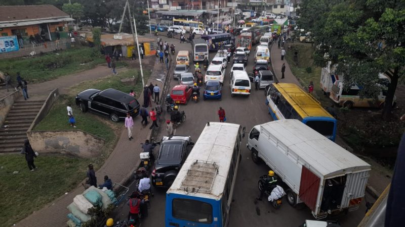 Passengers stranded as matatus block Globe Roundabout