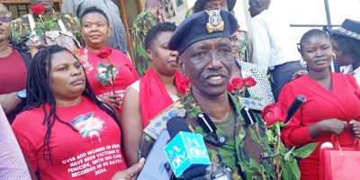 Civil society showers Kisumu Central Police officers with love on Valentine’s day