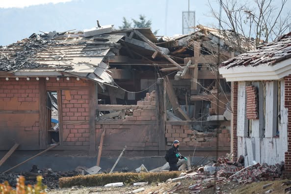 Fifteen hurt after SK fighter jets drop bombs by accident