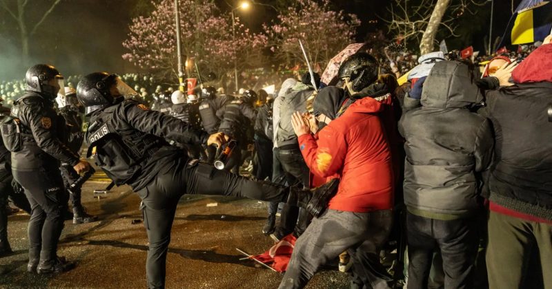 Massive protests in Turkey after Erdogan rival jailed