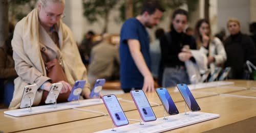 Trump exempts smartphones and computers from new tariffs