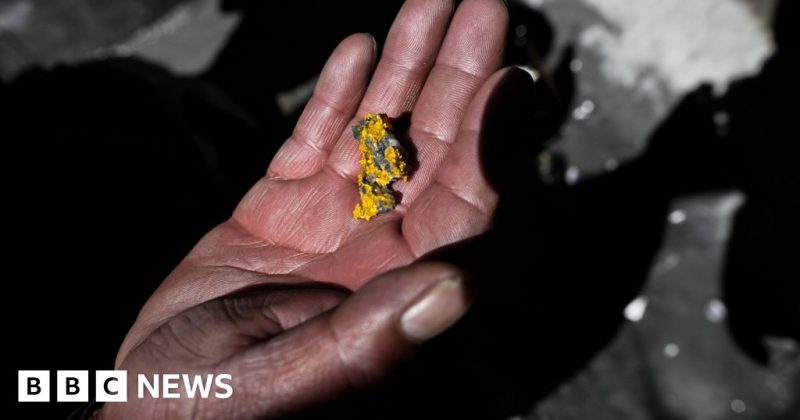 Peru kidnapping leaves 13 dead in gold mine