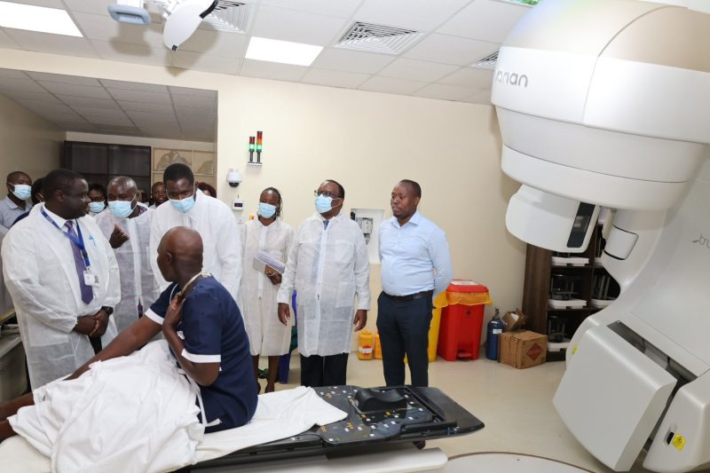 Cancer experts urge media to champion prevention in pre-summit breakfast