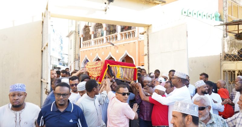 Hundreds mourn Chief Kadhi as he is laid to rest in Kikowani, Mombasa