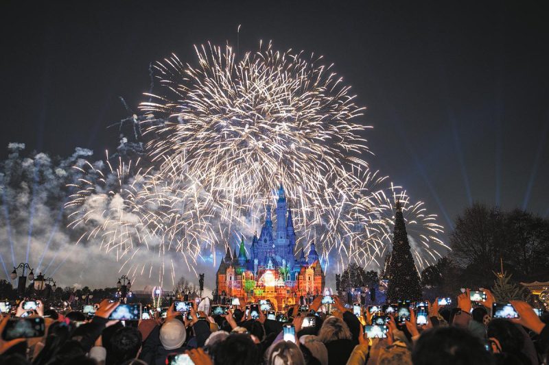 Shanghai bets on “Happiness Economy” with theme park boom