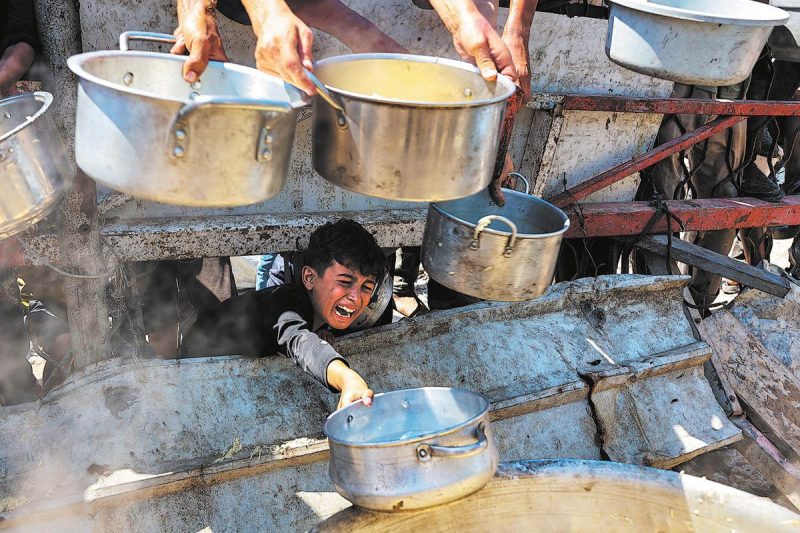 Israeli airstrikes hit Gaza amid worsening humanitarian crisis
