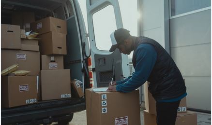 CA, Police arrest 9 in Eastleigh crackdown on unlicensed courier services