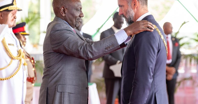 Ruto confers Prince Rahim Aga Khan V with Chief of the Order of the Golden Heart award