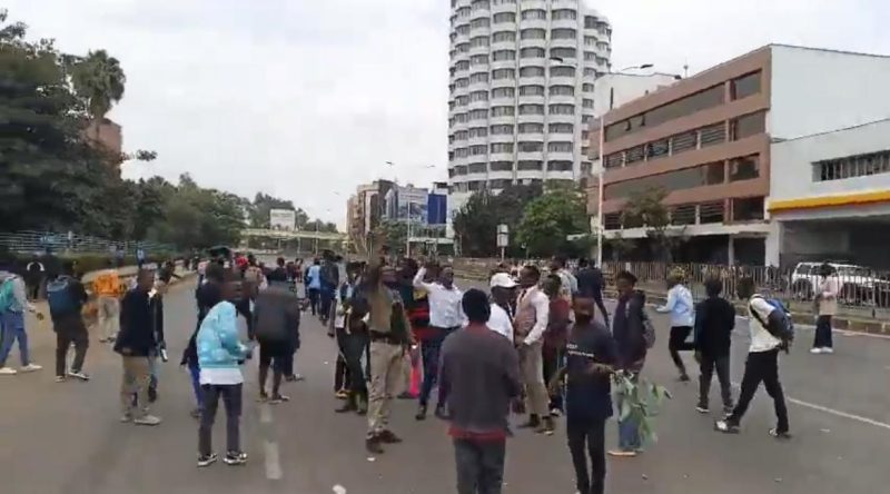 Police fire teargas to disperse UoN medical students protesting missing marks