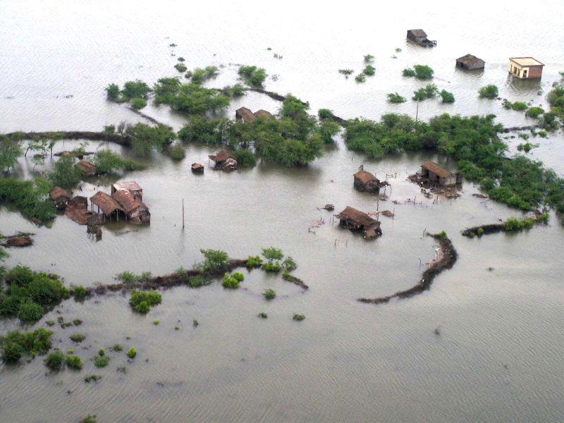 Floods Disrupt Key Routes in Narok, Authorities Urge Caution