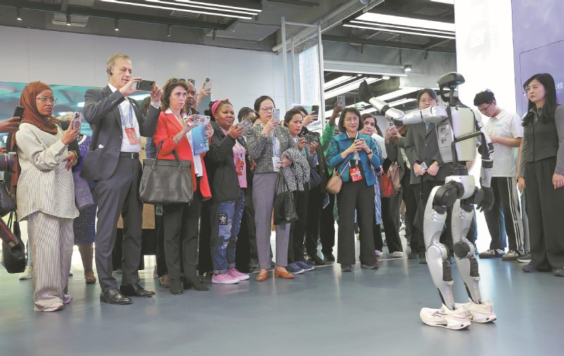 Xi’s proposals on gender equality draw broad acclaim