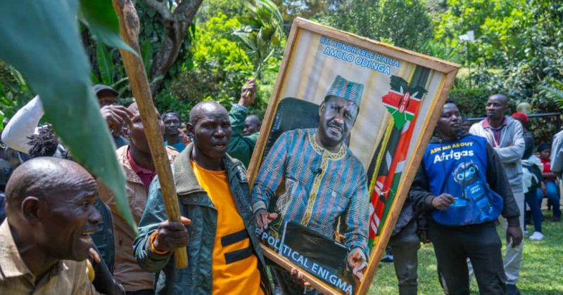 Grief, songs and chaos at Raila Odinga’s Karen home as mourners stream in
