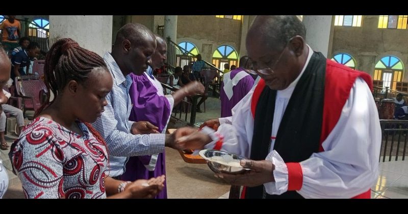‘Honour Raila by not beating your wives and husbands,’ Retired Bishop tells mourners