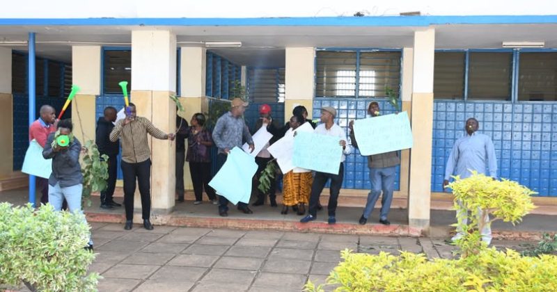 Posta Kenya staff down tools over lack pay