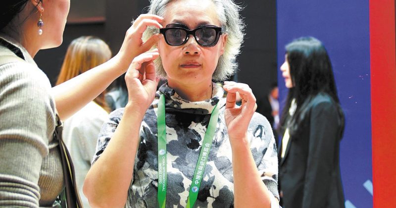 Chinese tech giants intensify push into AI smart glasses as global demand surges