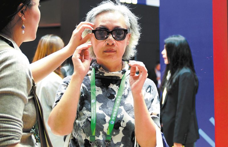 Chinese tech giants intensify push into AI smart glasses as global demand surges