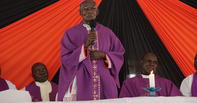 Uhuru, Mudavadi, Wetangu’la hail Bishop Sulumeti as a ‘Moral Compass and Champion of Peace’