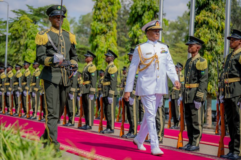 Gen Kahariri in Rwanda for 4-day visit to strengthen defence cooperation