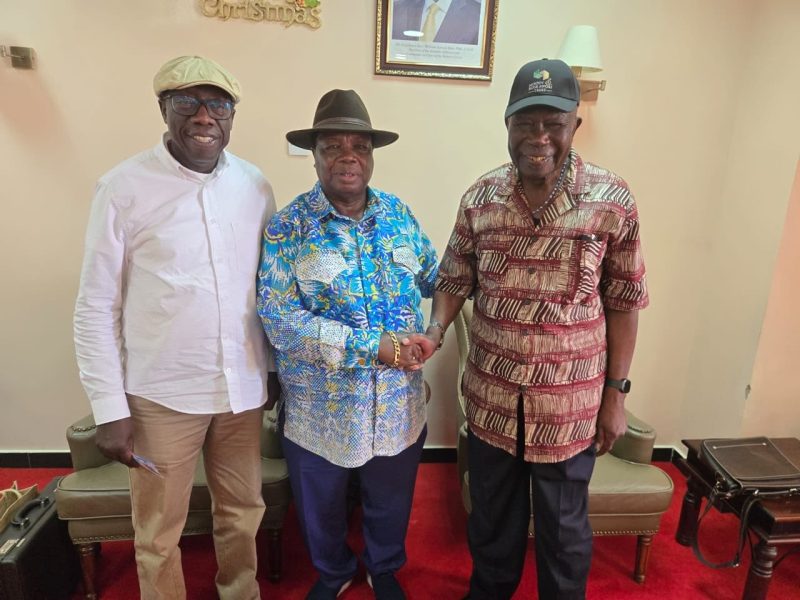 Atwoli meets Supreme Court Judge in company of former VP Moody Awori