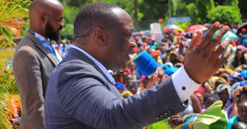 Azimio rift widens as Uhuru is asked to intervene in Junet ouster