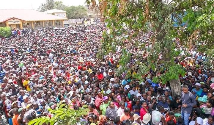 Babu Owino takes bursaries to Soweto and Donholm