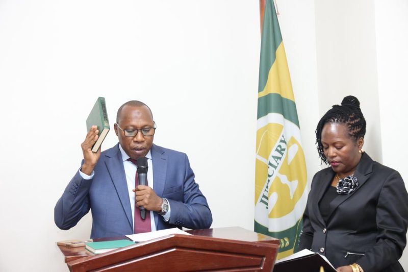 Ali Abdullahi Surraw sworn in as new SRC CEO