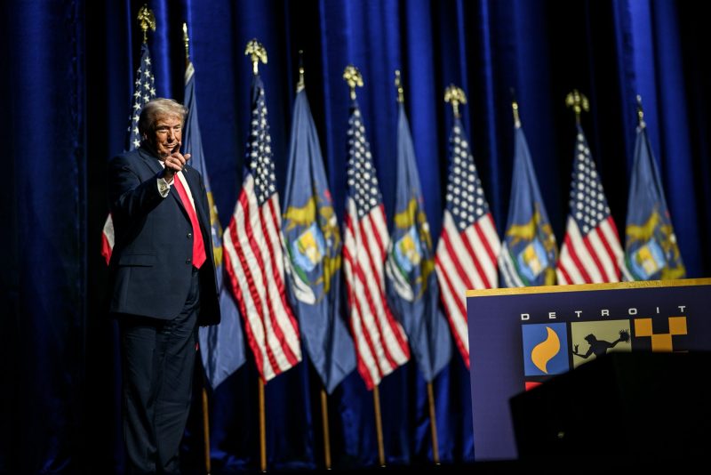 Trump signs order to rename Lake Ontario as Lake America