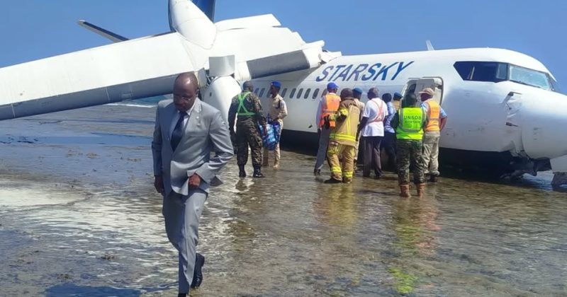 Pilot praised after crash-landing faulty Somali passenger plane on seashore