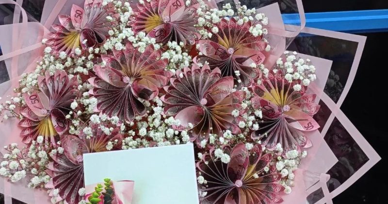 You risk 3 months in jail for sending cash flower bouquets this Valentine