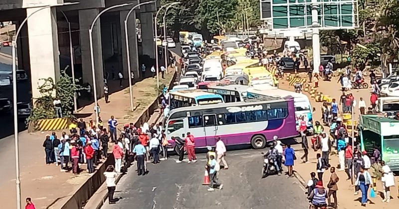Police Lob Tear Gas as PSV Operators Block Waiyaki Way in Westlands