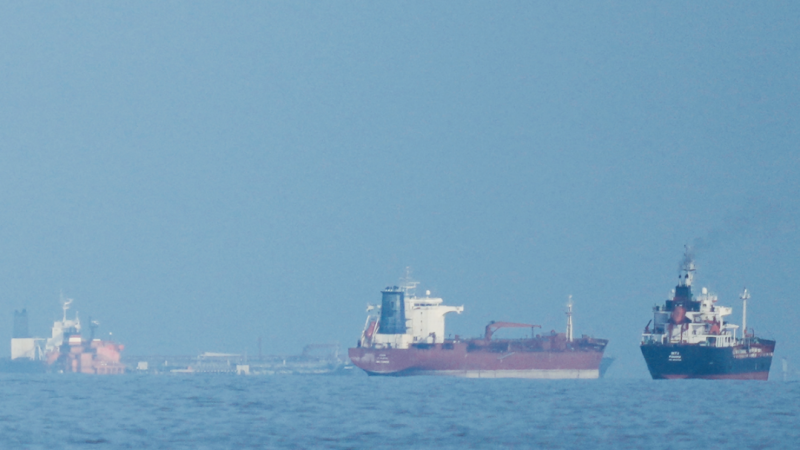 Recently seized UAE oil tanker moves toward Iran’s Bandar Abbas: media
