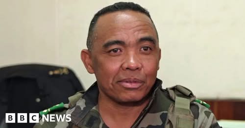 Madagascar military leader sacks cabinet in surprise move