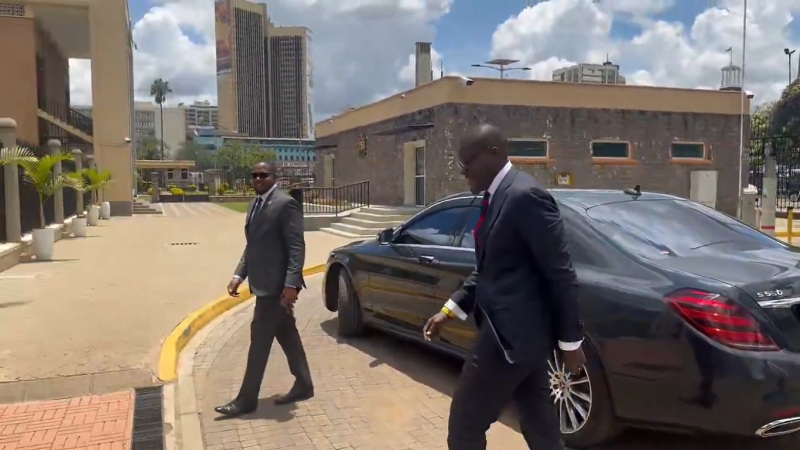 Sakaja Visits Senate Clerk Nyegenye Hours After Police surrounded City Hall in attempt to arrest him