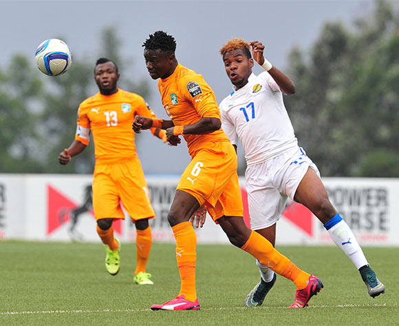 Soualio Dabila Ouattara of Ivory Coast challenged by Aaron Salem Boupendza of Gabon during the 2016 CHAN Rwanda, match between Ivory Coast and Gabon at the Huye Stadium in Butare, Rwanda on 24 January 2016 ©Muzi Ntombela/BackpagePix