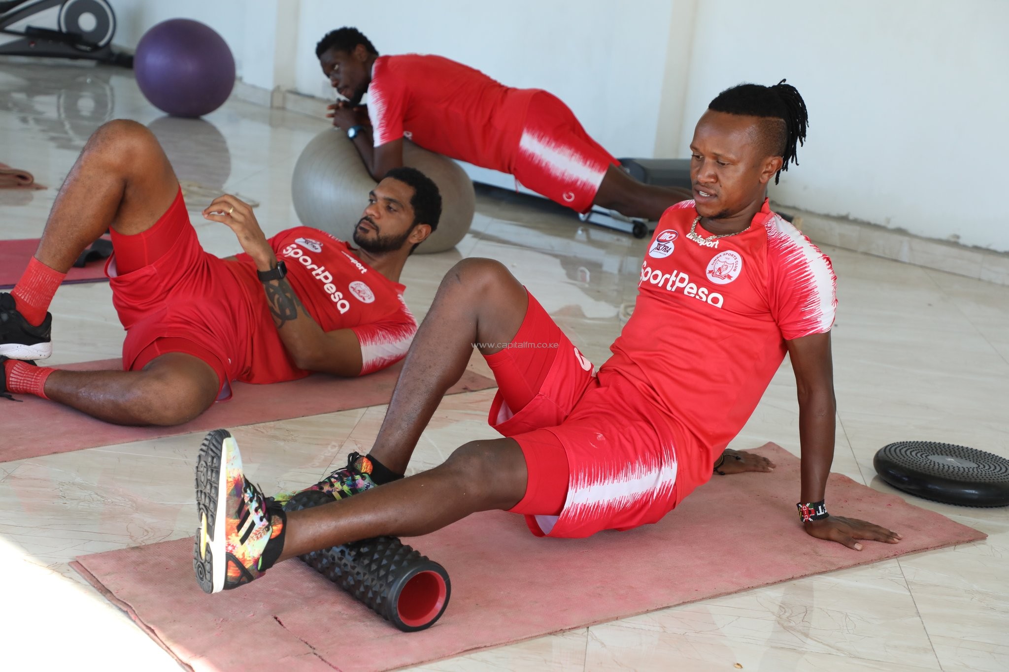 Kahata finally links up with Tanzanian giants Simba in Dar