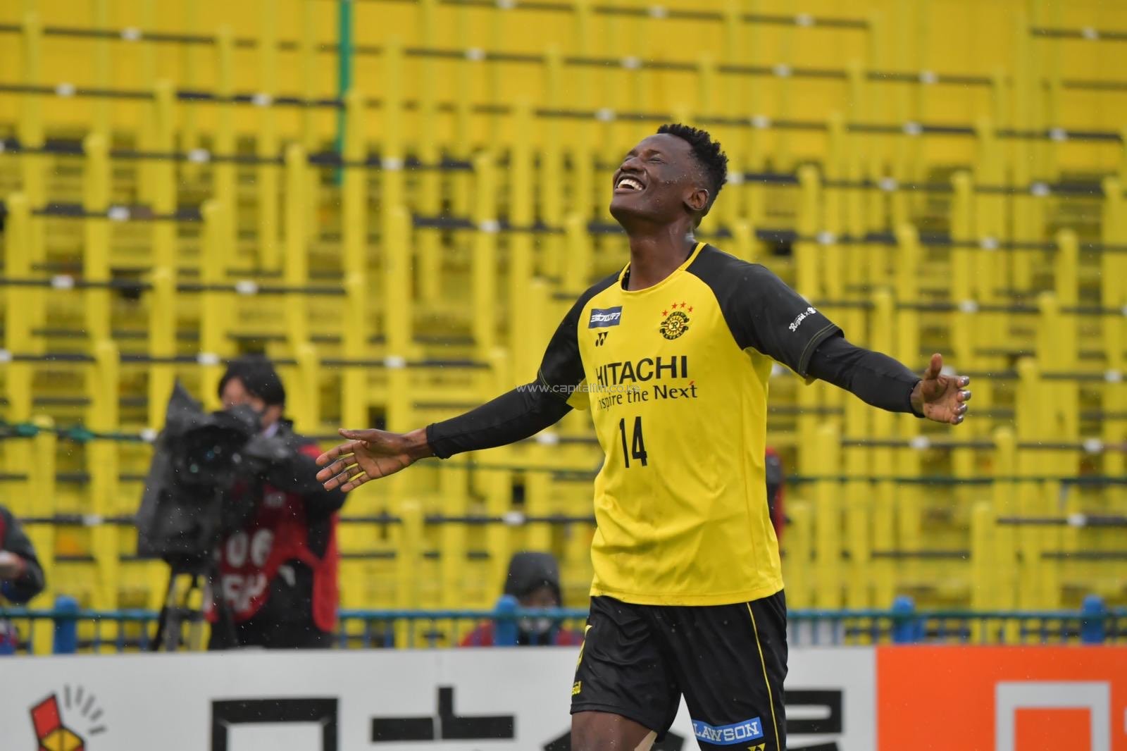 Magnificent Olunga strikes brace as Reysol survive Iniesta’s Kobe scare