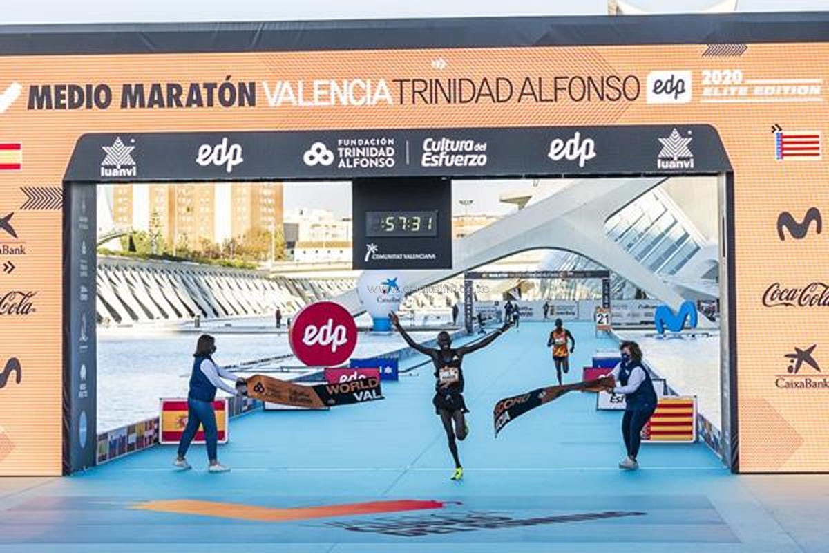 Kenya’s Kandie sets new world half marathon record in Valencia