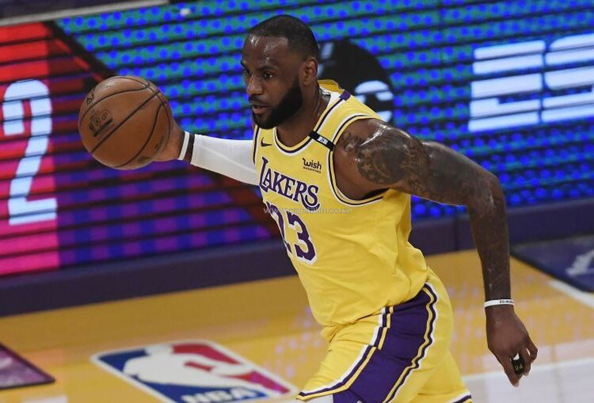 James’ 34-foot dagger lifts playoff bound Lakers over Warriors