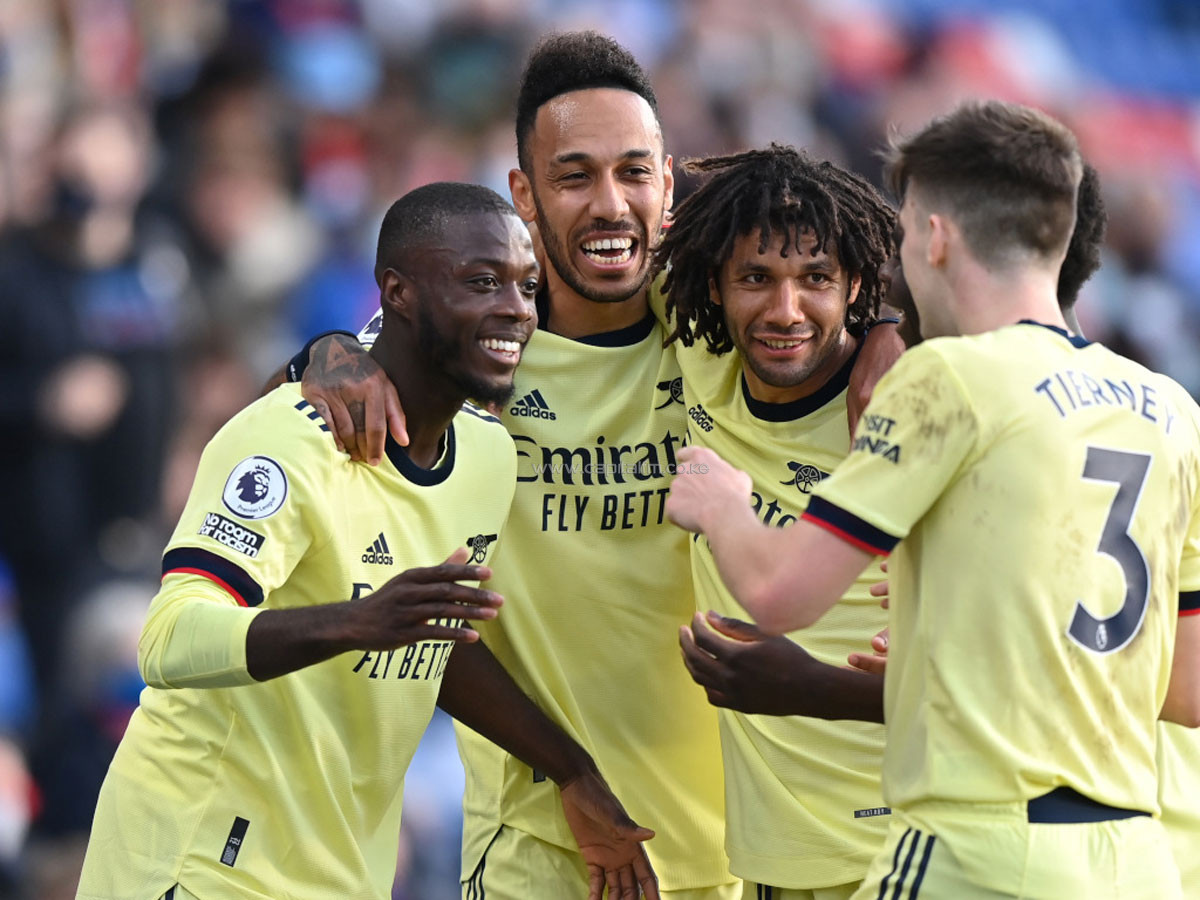 Arsenal ruin Hodgson’s Selhurst Park farewell with two late goals